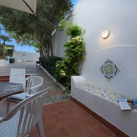 Casa Elena San Vito 빌라