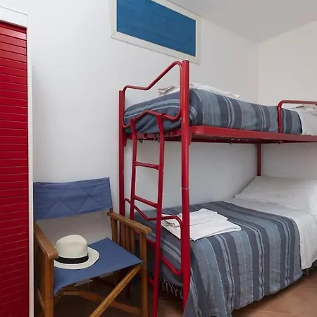 Casa Elena San Vito 圣维托罗卡波
